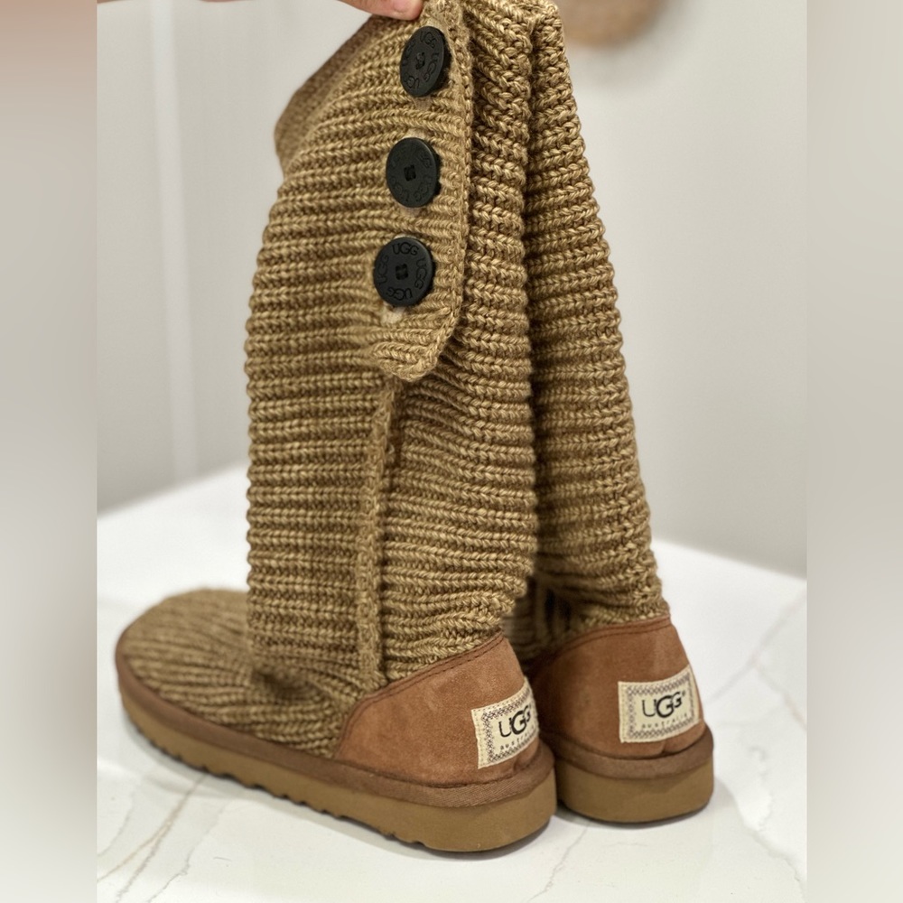 UGG Knit Sweater Boots Tall / Mid - Picture 6 of 8